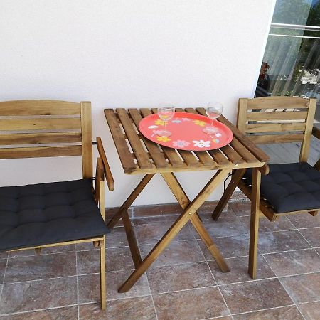 Apartmani Mentha & Lipa Novi Vinodolski Luaran gambar