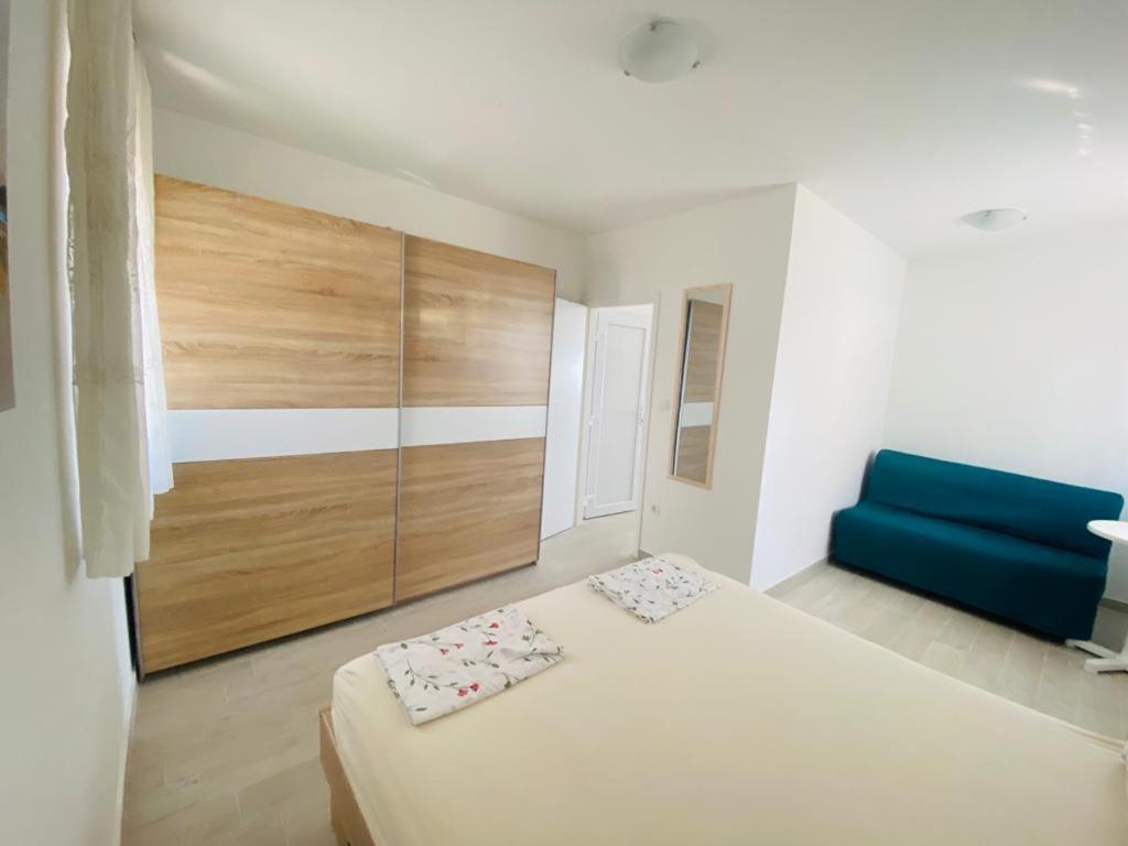 Apartmani Mentha & Lipa Novi Vinodolski Luaran gambar